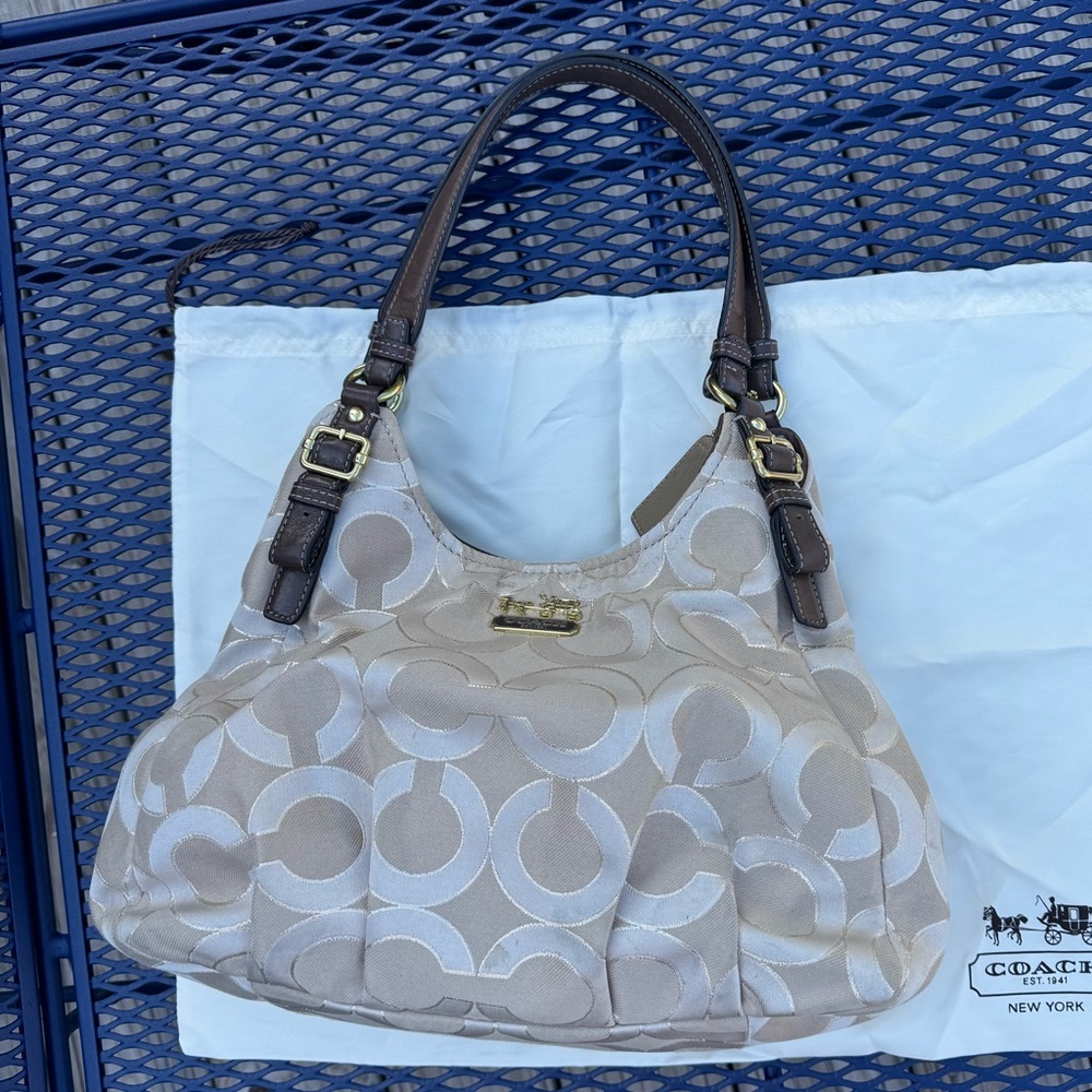 Coach Madison Op Art Signature Maggie Shoulder Bag